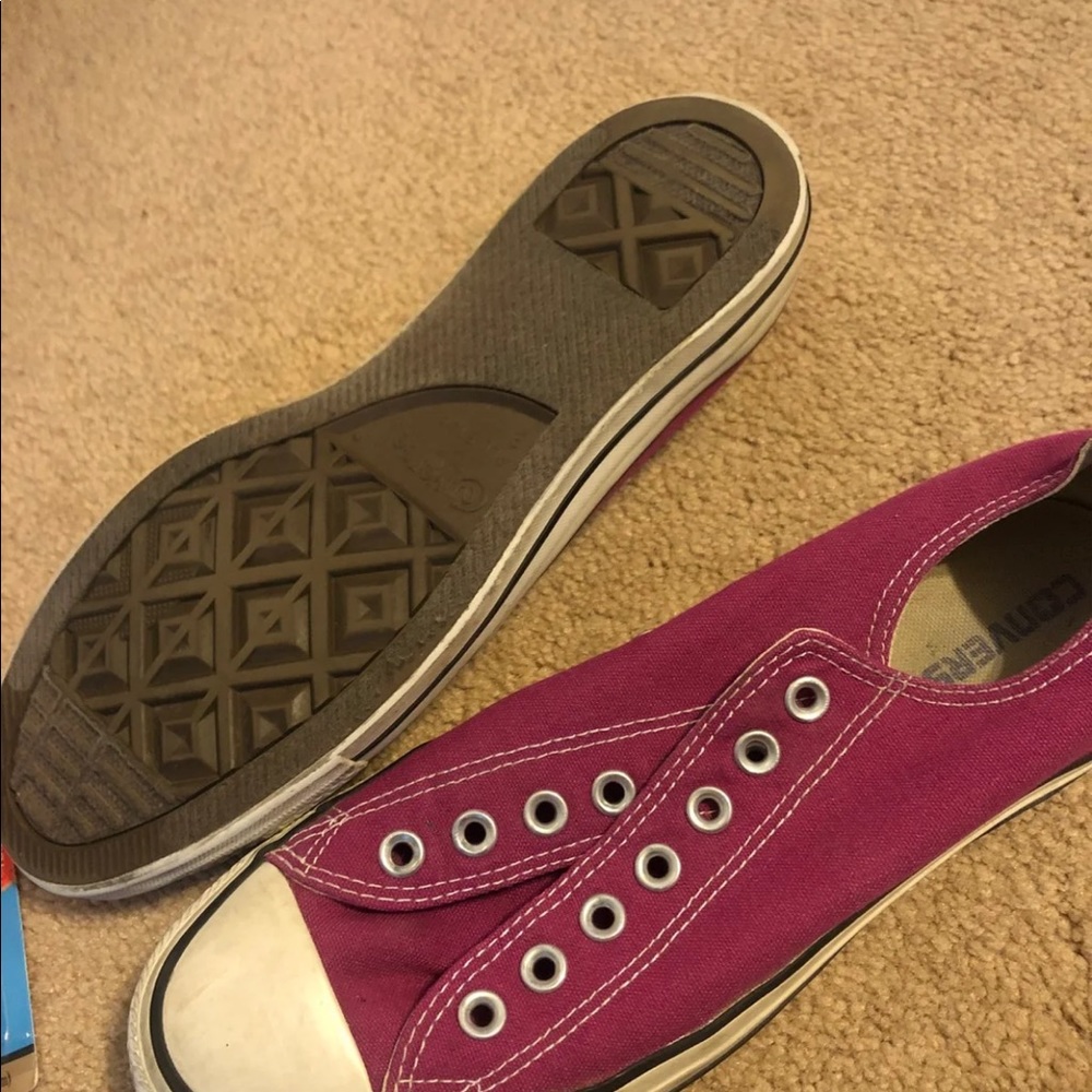 converse - Picture 2 of 2